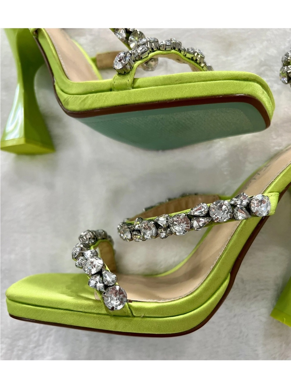 Betsey Johnson SB-Perry Citron Rhinestone Flare Heel Sandals Sz 7 M Like New - Picture 9 of 16